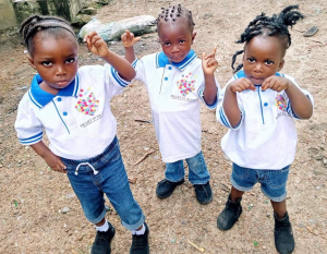 Three-Girls-ShoesFac